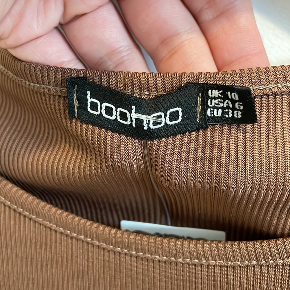 Boohoo Brown Ribbed Cropped Top - Picture 3 of 6